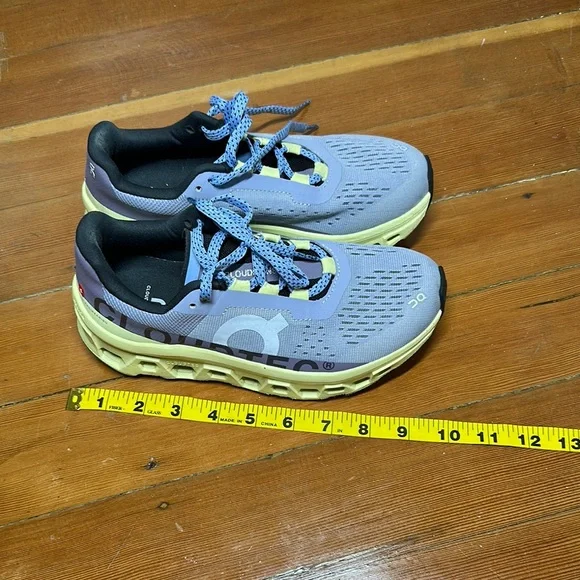 On Running Shoes in Purple and Cream - Picture 10 of 11